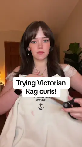 Who else cringed when i brushed it out 😅 kind of loved these thouugh! Would you try them? #victorianragcurls #ragcurlslonghair #ragcurls #ragcurlstutorial #heatlesscurls 