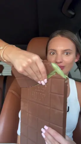 OMG, THIS IS EXTRA HUGE CHOCOLATE BAR 2 KG 😍😍 THE DREAM OF ANY CHOCOLATE LOVER (ME)! @Nature’s Own Factory  And this Nature’s Own Factory tea tastes like real cookies 🍪 This is definitely my cup of tea! 📍Order  via instagram @naturesownfactory.global  or their website : https://www.naturesownfactory.ae