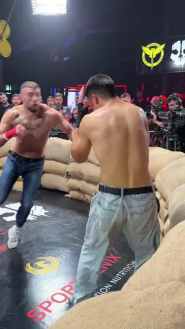 Gaints #klanfc #klanfightingchempionship #спорт дії на відео виконують професіонали. Не намагайтесь їх повторити 