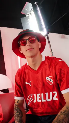 Piel de Diablo 🥵 #independiente #backstage #kit #camiseta #PUMA #shooting #futbol #futbolargentino #todorojo 