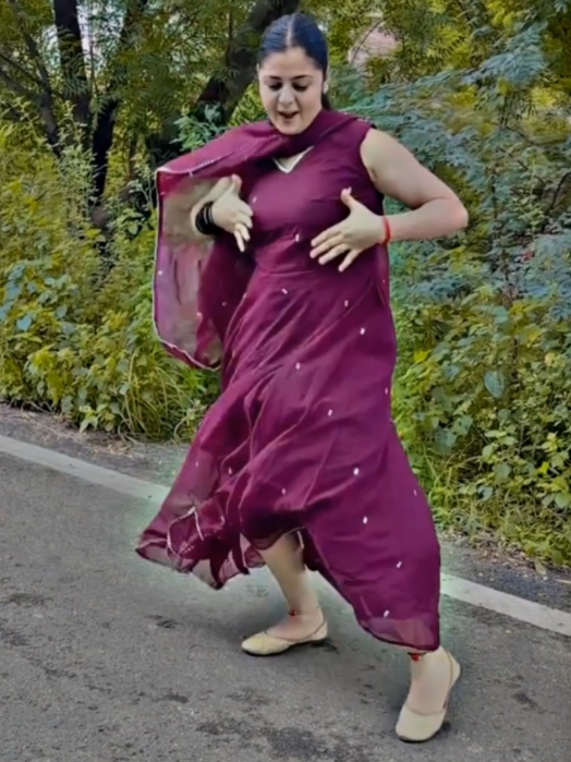 Once again 💃 Mast 💃 Dance 😱 PESHO 😱 😯 PASHTO Song 🎶 follow on insta: Fouzia_pesho007 #unfrezzmyaccount #growmyaccount #viralvideo #foryou #foryoupage #foryoupageofficiall #viraltiktok #local_girl_6 #foryoupage❤️❤️ #fypppppppppppppp #dancechallenge #whattowatch #djremix🎵🎧 #longervideos #mastdance @Shaziii Malik 🦋✨ @Fouzia_Pesho @Waliullah SAHIBZADA 