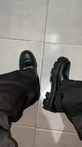 sapato de mocassim, eu me sinto o obama 🥸🥸 . . . #dafitifashioncreators #outfit #fy #fyp 