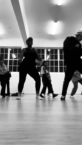 Anything to move the body and to get the heart rate high, count me in. I love moving my body. These are dance classes I attend every now and then, also as a breakaway from the gym. I enjoy them a lot.  #Dance #AmapianoBeginnerLessons #DanceLessons #CapeTown