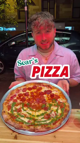 Another pizza place but GUYS you need to try this one! 🤯 It’s Sear’s Pizza in the West End of Glasgow and its INCREDIBLE! 🤩 The dough is made like a croissant style so its crispy on the outside and light and fluffy on the inside! They also sell by the slice which is pretty cheap too! 😍 #glasgow #glasgowfood #glasgowfoodie #pizza #thedarcytwins 