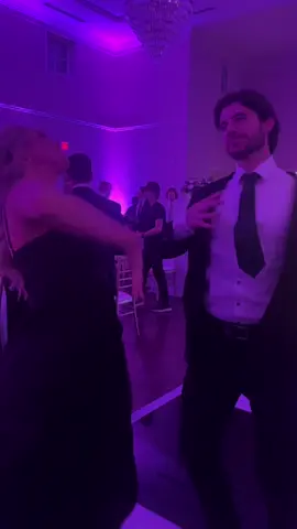 When he matches your vibe on the dance floor 😂🫶 #Weddingszn #Dancefloor #fyp
