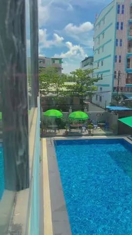 ရေစိမ်လို့အကောင်းဆုံးအချိန်လေး🥰🥰. #pool #galaxy #Fitness 