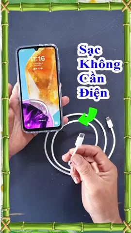 mẹo sạc điện thoại mà không cần điện siêu độc đáo khiến bạn bất ngờ. #binhdiennang #meohay #tips #binhdiennang2 #sacdienthoai #khampha #sangtao 