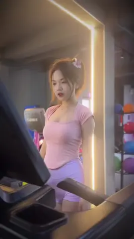 “Cảnh báo” nhìn Nhi nhiều có thể bị nghiện😚@౨ৎ yến nhi 🐰 ིྀ #tiktoklive #saomainetwork #tiktokviral #xh 