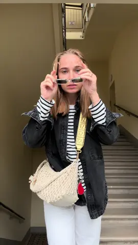 office time #OOTD #outfitinspiration #outfit #autumn #sunglasses #hm #ootdfashion #bag #fashion #zara #zarawoman #zaraoutfit #hmxme #shades #EverydayElegance #MondayMotivation #NeutralTones #MinimalStyle #ChicVibes #SimpleAndStylish #EffortlessFashion #NeutralPalette #ModernElegance #CleanLook #ClassicStyle #CasualChic #friday  #SophisticatedStyle #StreetStyle @ZARA @NEW ONE @Vans @GIGI Studios @Fendi 