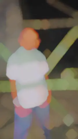 🦅🫵