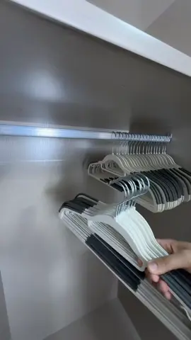 Gantungan Baju isi 10pcs - Hanger Non-slip. #fyp #hanger #gantunganbaju #fypppppppppppppp 