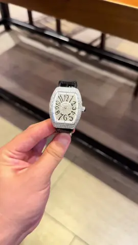 Màu Trắng Ngọc Trinh đã quá Hot ⌚️ Vậy còn chị em nào thích chiếc này k ạ #dongho #phudongho #xuhhong #xuhuong2024 #donghonu 