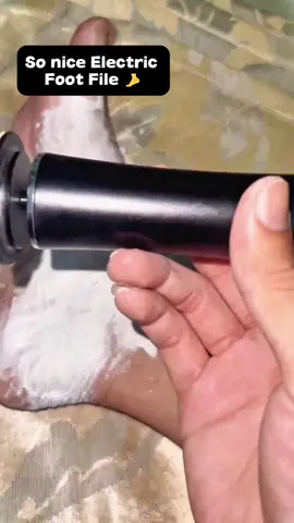 So nice Electric Foot File 🦶 #TikTokShop #homegadgets #lifehacks #goodthing #uk #amazonmusthaves #fyp #TikTokMadeMeBuyIt #foryou #coolproducts #tiktokfinds #amazonfinds #footfile #trendiing #goodlife 