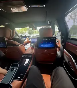 The steering wheel controls my direction, and the accelerator at my foot carries my dream.🚗#việtnam #saigonphantom #tiktokvietnam #hochiminh #travel #maybach #记录美好生活 #海外生活 