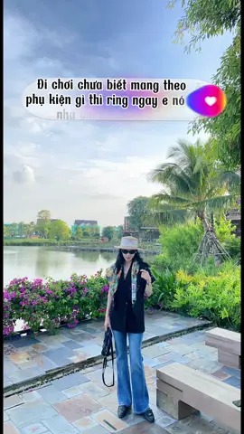 Đi chơi mà thiếu em mũ này thực sự là 1 thiếu sót#mucoi #mucoidibien #mucoivanhkhan #mudidulich 