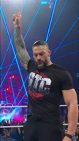 We threw that ☝️ up so fast our arms fell off #WWE #RomanReigns 