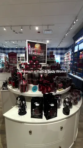 Bath & body works plsss why is everything so cute 😫🎃🍂 #bathandbodyworkshaul #bathandbody #bathandbodycandles #bathandbodyscents #halloween #halloween2024 #halloweenscents #fallscents #fall #fragrancetiktok #fragrance #smellgood #candles #handsanitizer #plugins #wallflower #lotion #bodyspray #shopping #shoppingaddict #fyp 