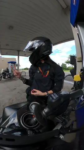 & just a couple of extra blips on the throttle 😂 **Check for Discounts On Items Below On My Linktree** Bike: 2023 Harley Davidson 1250 S Helmet: AGV Sportmodular  Comms: Cardo Packtalk NEO  Gloves: Dainese Carbon 4  Pants: Shima  Camera: GoPro 360 MAX ________________________ #🏍️ #🏳️‍🌈  #PrivatePil0t #GirlsWhoKissGirls 