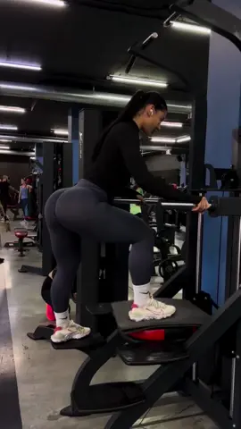 Maravilhosa Elena Stegar #workout #GymTok #gym #Fitness 