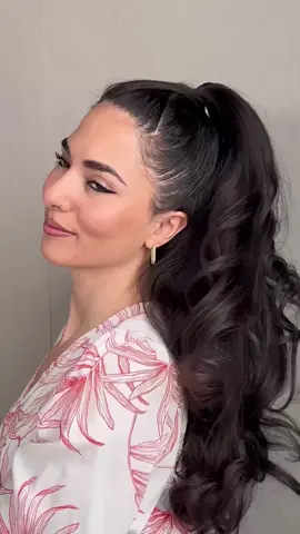 Easy Ponytail Hack 😍♥️ #hairstyletutorial #easyhairstyles #hairtok #hairideas #hairtutorial #hairtrends #hairhacks #howto #hairinfluencer #contentcreator 