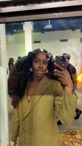 Ooopss 😎🥰 long hair don’t care boo #blackhair #protectivehairstyles #crochethair #korobabraids #blackhairtiktok #fypp 