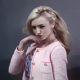 i shouldve liked that vid on my fyp now im cursed (my charger only works in one angle)   #xyzcba #fypシ #edit #famouseditxx #emmarossedit #emmaross #jessie #disneychannel #peytonlist #peytonlistedit #viral #aftereffects #omgpageedit #omgpage 