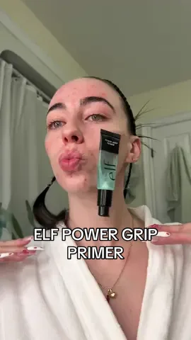one year ago today #onthisday 😅 seeing what sticks to the @e.l.f. Cosmetics power grip primer (spoiler alert, it’s a lot) #elfprimer #elfcosmetics #grippyprimer #powergrip #powergripprimer 
