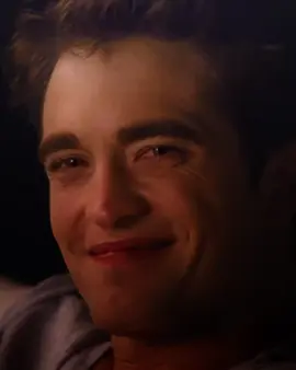 OH GOD, CAN YOU MAKE MY HEART STOP? #twilight #edwardcullen #robertpattinson #twilightedit #carlislecullen #kristenstewart #twilightsaga #fyp #viraledit #viraltiktok #thecullens #breakingdawn 