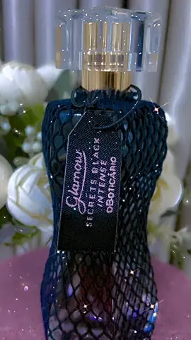 Esse é pra dispertar atenção ! Glamour Secrets Black Intense. Para se sentir uma Diva. #FragrânciaExclusiva  #ElegânciaEmFrasco  #boticario  #LuxoEmPerfume  #PerfumeFeminino  #PerfumeDeLuxo  #glamoursecretsblack  #lancamento 