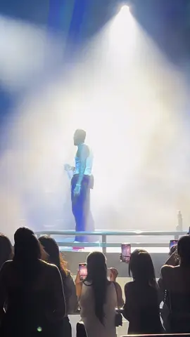 Wet the Bed🎵✨.#fyp #foryou #fypシ #viral #trending #trend #1111 @chrisbrownofficial 