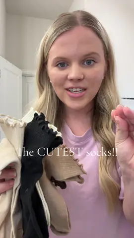 The cutest socks!! They’re going to be so cute with clogs and short boots 