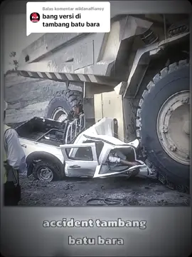 Membalas @wildanalfiansy accident alat berat tambang batubara  #capcut  #jjcapcuttemplate #excavatoredit #excavatoroperator #foryoupag #storytambang #storytambangbatubara #pejuangrupiah #excavator #tren 