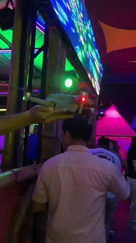 EL PLATILLO VOLADOR 🫣 #dron #video #profesional #paratiiiiiiiiiiiiiiiiiiiiiiiiiiiiiii #amigos #discoteca #bagua #musica 