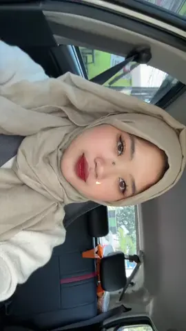 feelin pretty in beige🤍 #fypage #fypageシ #lol 