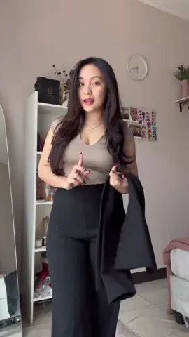 legging ku sejak 2 tahun lalu💅🏻 #legging #leggingoutfit #basicfit #basicoutfit #legginghighwaist 