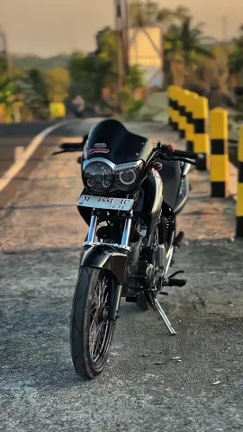 🖤🎧 #tigermaga #tigermadura #gl200 #tigerherexjatim✨ #tigerherexstyle #4upageシ #fyp #lewatberanda #padahariini #1 #1 #🔥 #gl200modifikasitiger #tigerglowing #tigermodifikasi #tigergank #pecegank #bismillahfyp 