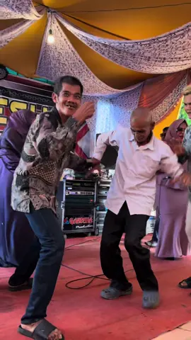 inilah jadinya kalau wak miskun udah jumpa kebmaran di atas pangung #fyp 