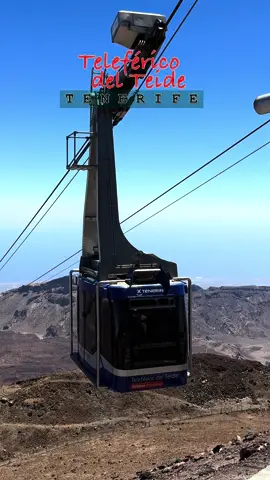 Tenerife - Teleférico del Teide ⛰️ En la caldera de Las Cañadas del Teide hay este teleférico que te lleva hasta 3555 metros: una experiencia que hacer! Desde arriba se puede ver casi toda la isla, la majestuosidad de la caldera y muchos días también otras islas #telefericodelteide #teide #teidevolcano #cablecar #funivia #teleferico #vulcano #canaritainfo #tenerife #teneriffa #thingstodotenerife #canaryisland #canarias #canarie #españa #spain #тенерифе #realmeC67vn 