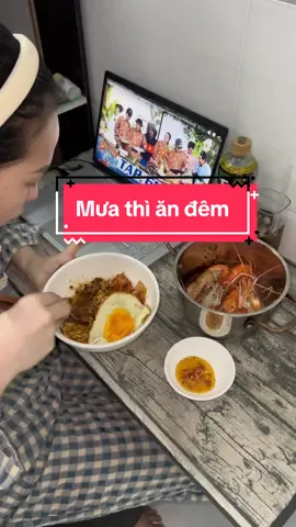 Mưa nguyên ngày lười biếng vô cùng tận mấy bà ơi