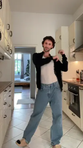 the rizzler jumped out in this one i fear 👉👈 #dietpepsitok #addisonraetok #froopiehive 