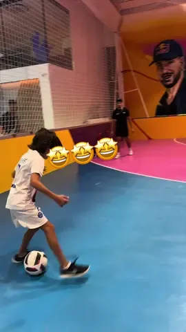 #fyp#dubai🇦🇪#9years#talent#football#Shadi#sport#viral#talentotiktok#training#barca#streetfootball#