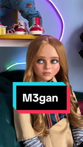 Elle est trop à l’aise #fakebloodwarning⚠️ #fakesituation⚠️ #m3gan #chucky #collection #horreur 