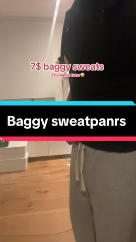 You need these 🪄#fashion #streetwear #sweatpants #baggy #gym #Fitness #joggers #clothing 