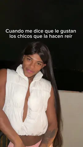 QUE RISA 😬