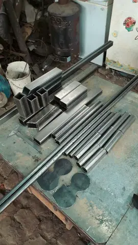 El proceso de cómo me armé una polea regulable. No soy herrero, soy entrenador personal, pero la idea es grande: abrir mi propio gimnasio. Esto es solo el principio 💪🏻 #Fitness #gimnasio #motivación #fabricación #maquinasgym #herrería 