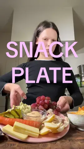 saturday snack plate 🍴 #snackplate #snack #snackideas #lunch #EasyRecipe 