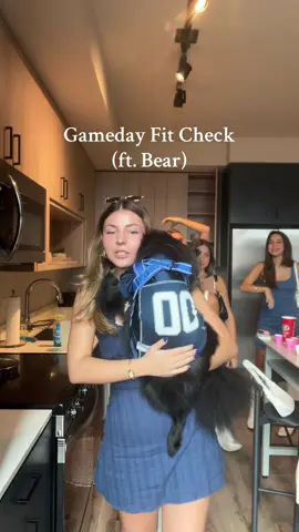 THE BABY IS BACK IN STATE COLLEGE!!!💙💙💙 #pennstate #pennstatefootball #fitcheck #gamedayoutfit @Edikted @Princess Polly 