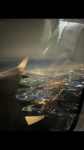 🤩✨✈️#nightflight #bangkok #beauty 