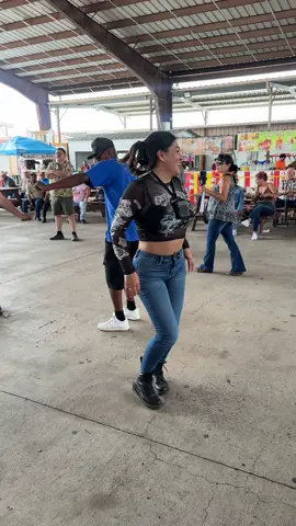 #viraltiktok #viralvideos #dance #bailes #bailandores #lapulgadealamo #bailes.en.texas