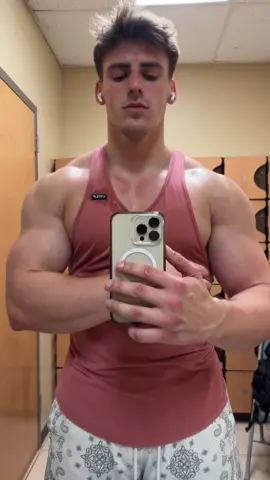 Feels music pumps hit different 🔥 #pump #feels #juicy #GymTok #fyp 